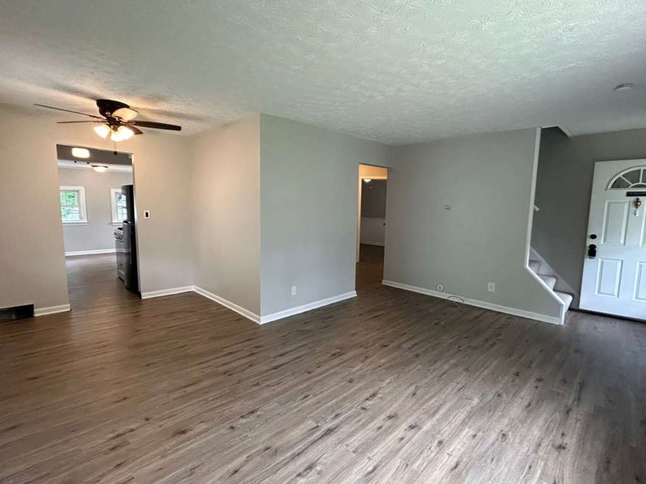 26901 Farringdon Ave - Photo 3 of 26