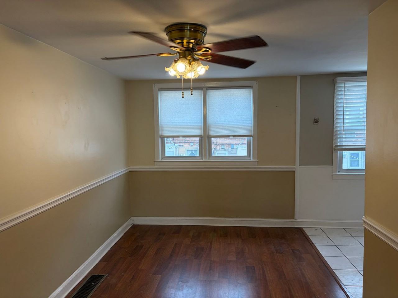 139 W Madison Ave - Photo 5 of 26