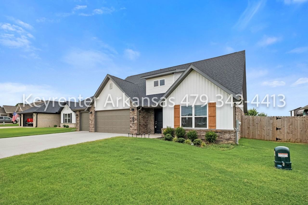311 Pennington Ave - Photo 2 of 32