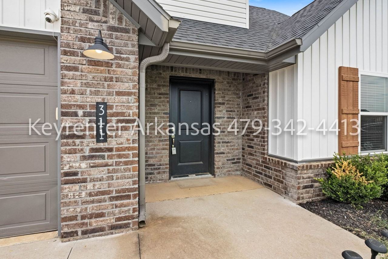 311 Pennington Ave - Photo 4 of 32