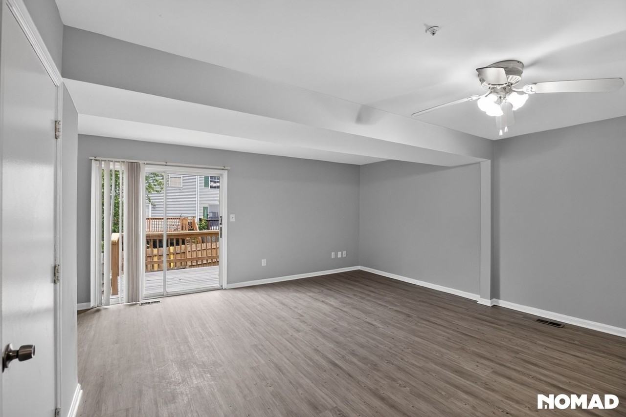 12145 Sugar Mill Cir - Photo 2 of 24