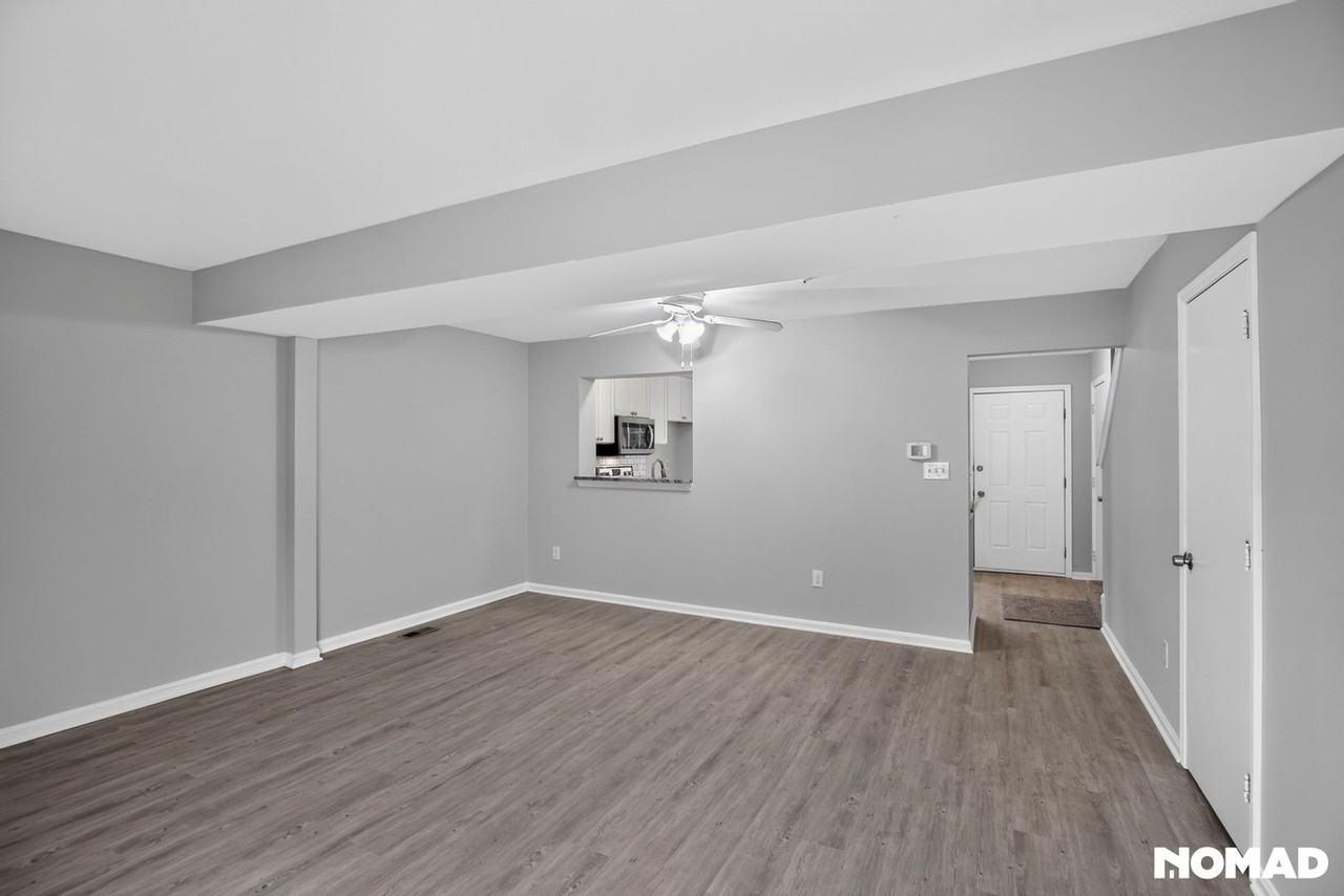 12145 Sugar Mill Cir - Photo 5 of 24