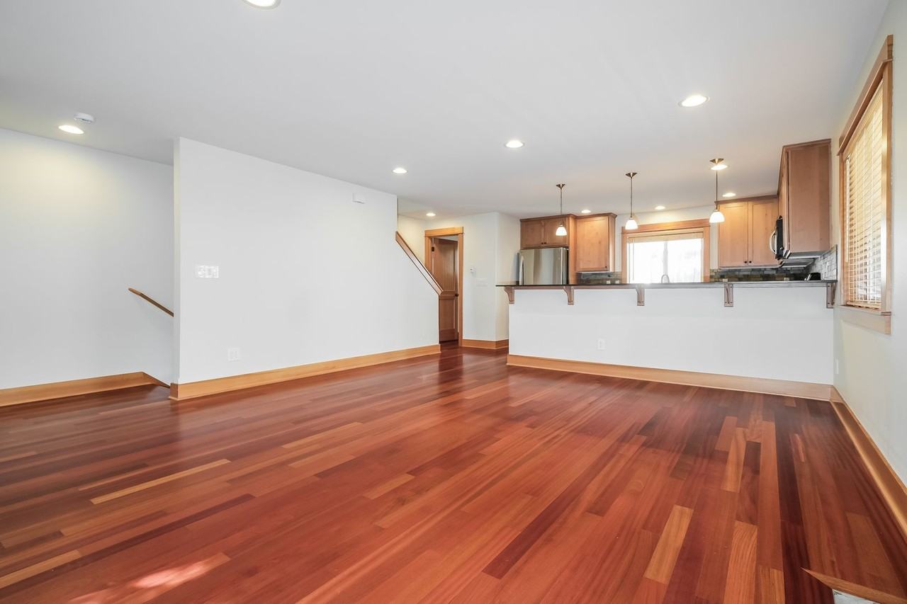 9128 45th Ave Sw #A - Photo 5 of 33