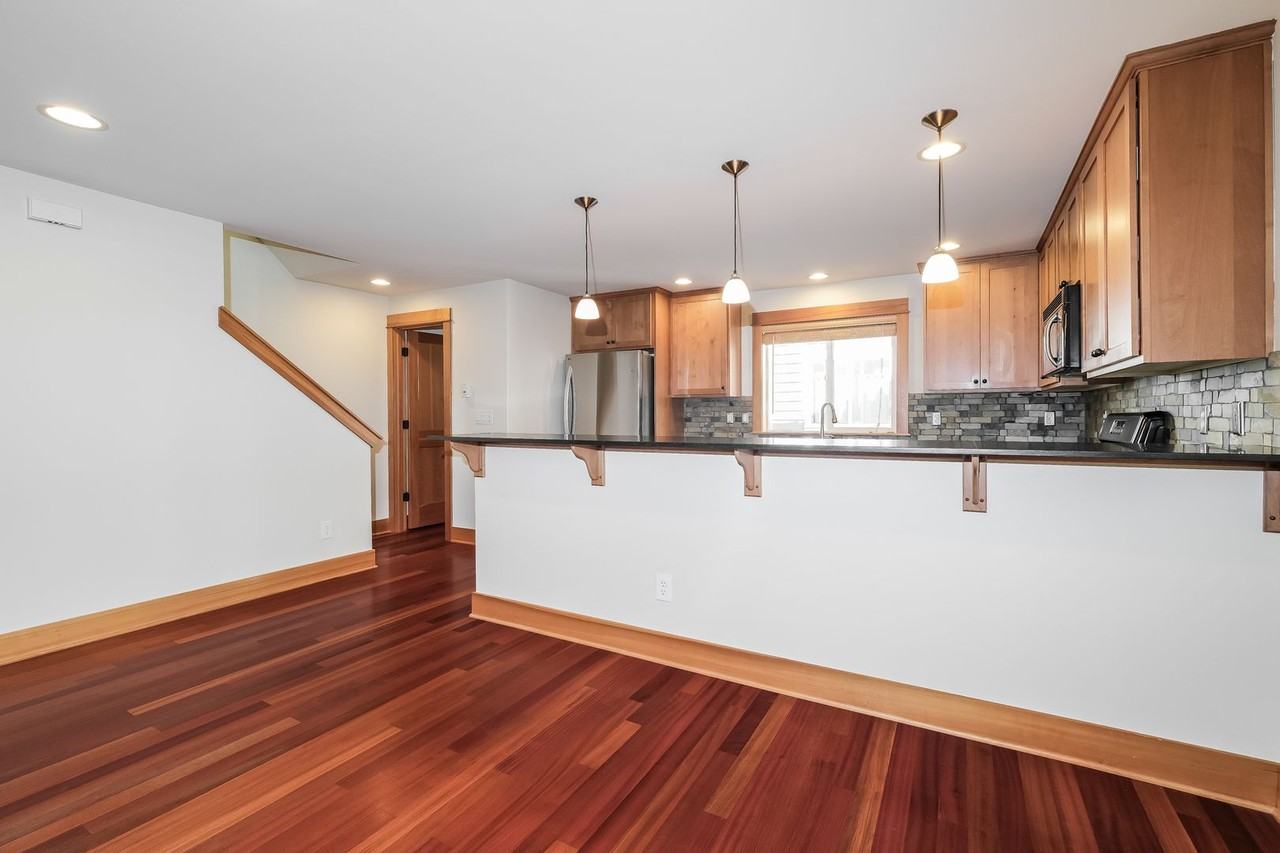 9128 45th Ave Sw #A - Photo 7 of 33