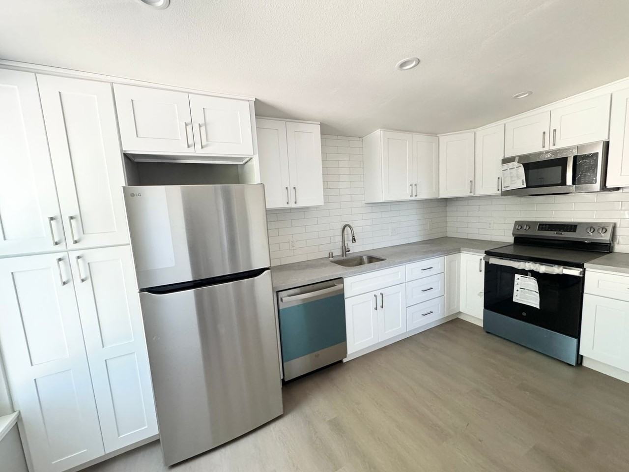 123 S K St - Photo 3 of 11