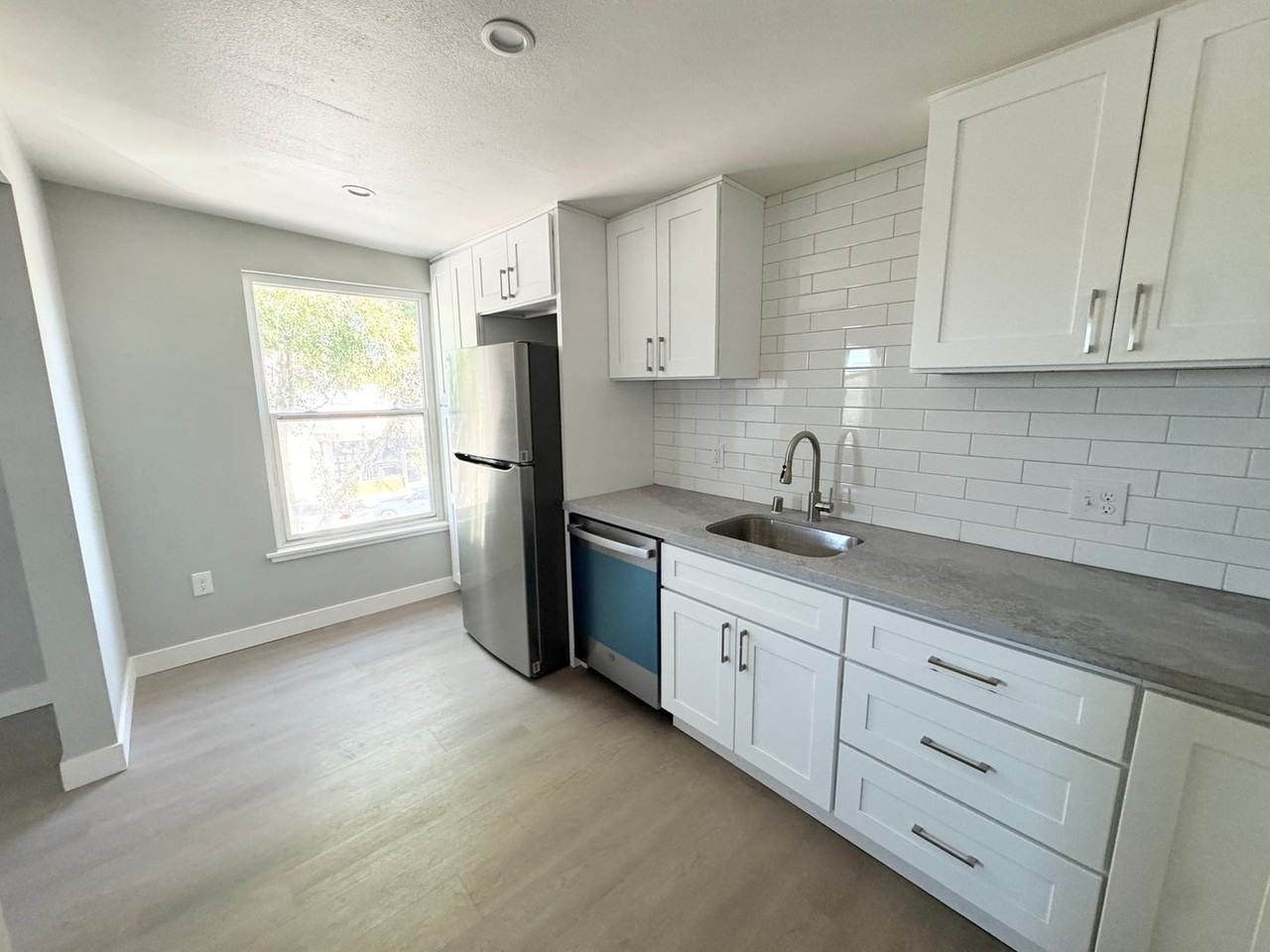 123 S K St - Photo 4 of 11