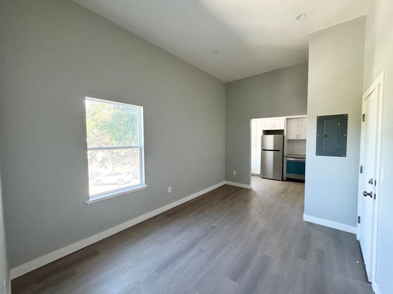 123 S K St - Photo 5 of 11