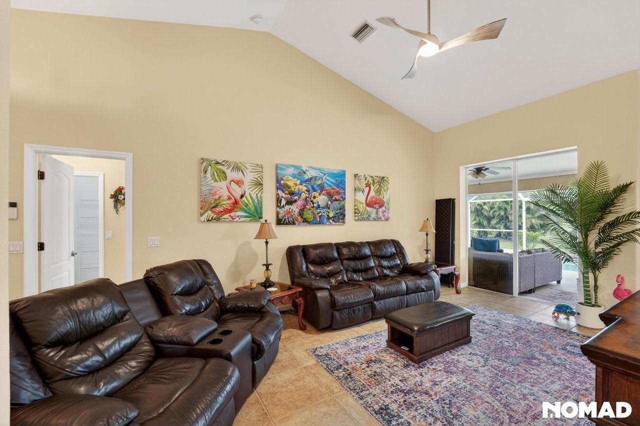 289 W Pine Valley Ln - Photo 2 of 45