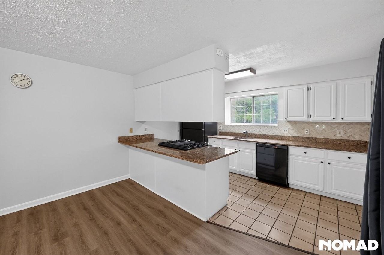 9 Voyagers Ln - Photo 4 of 35