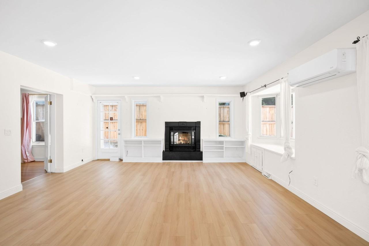 525 Forest St - Photo 7 of 36