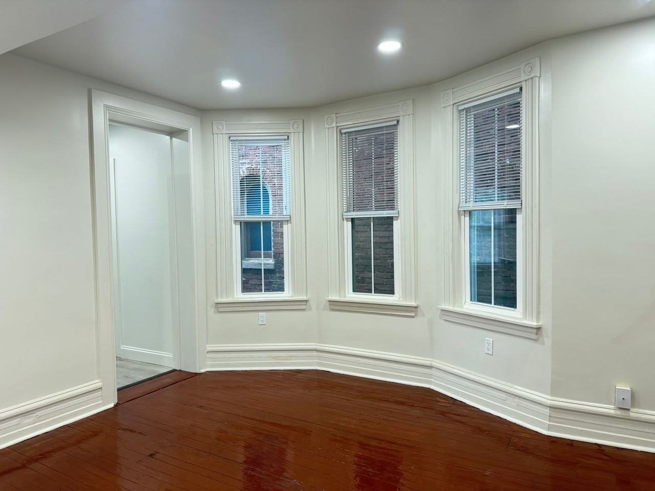 120 College Ave #2 - Photo 4 of 27