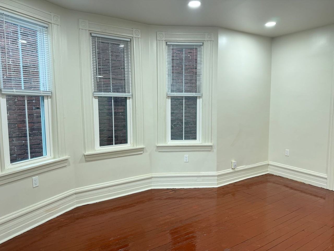 120 College Ave #2 - Photo 5 of 27