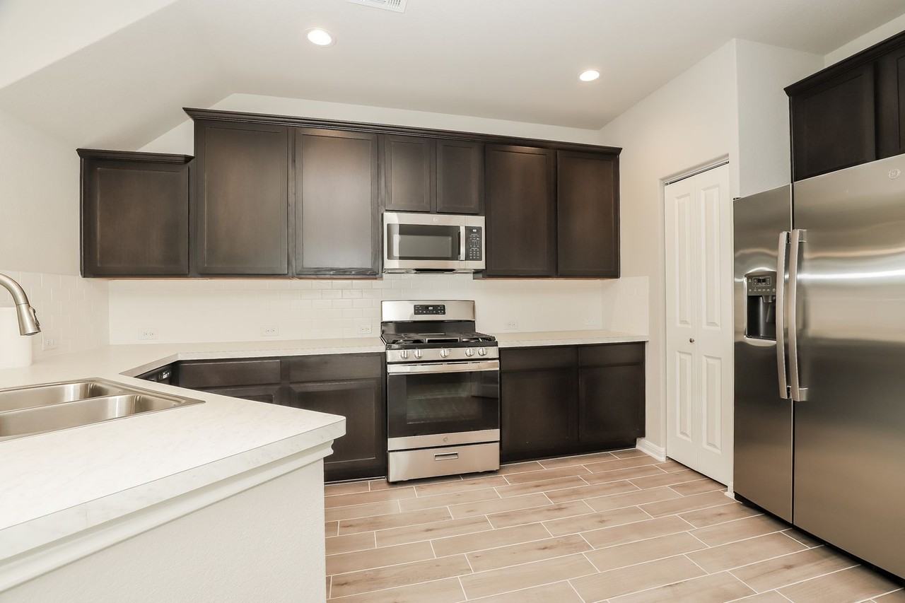 680 Ferrule Dr - Photo 6 of 18