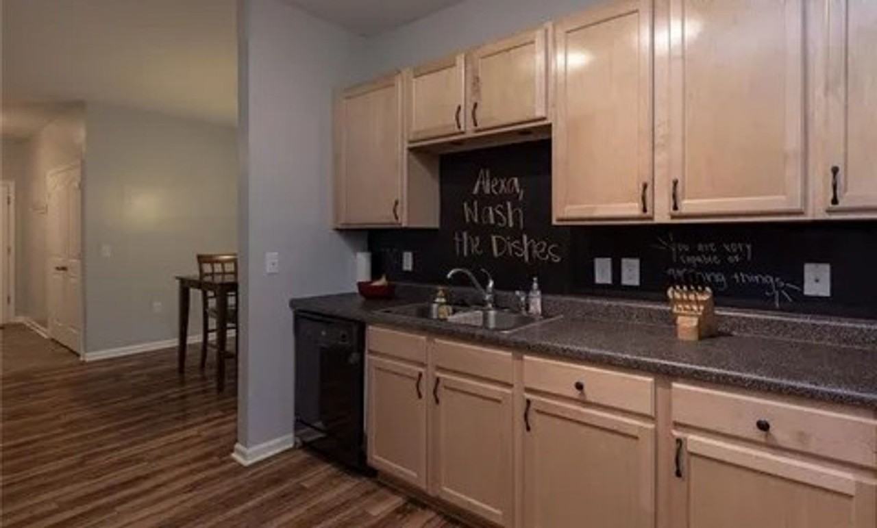 190 Eli Hartley Dr #204 - Photo 4 of 7