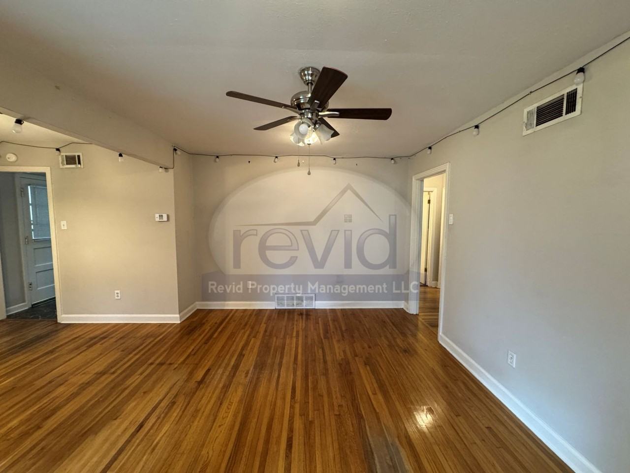 1356 Mount Moriah Rd - Photo 3 of 14