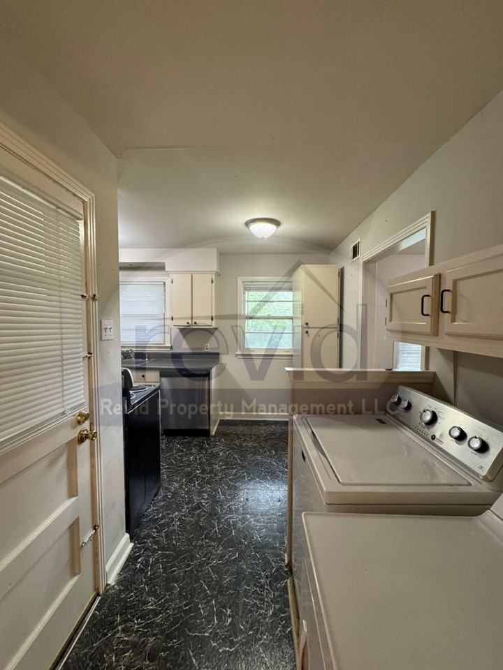 1356 Mount Moriah Rd - Photo 6 of 14