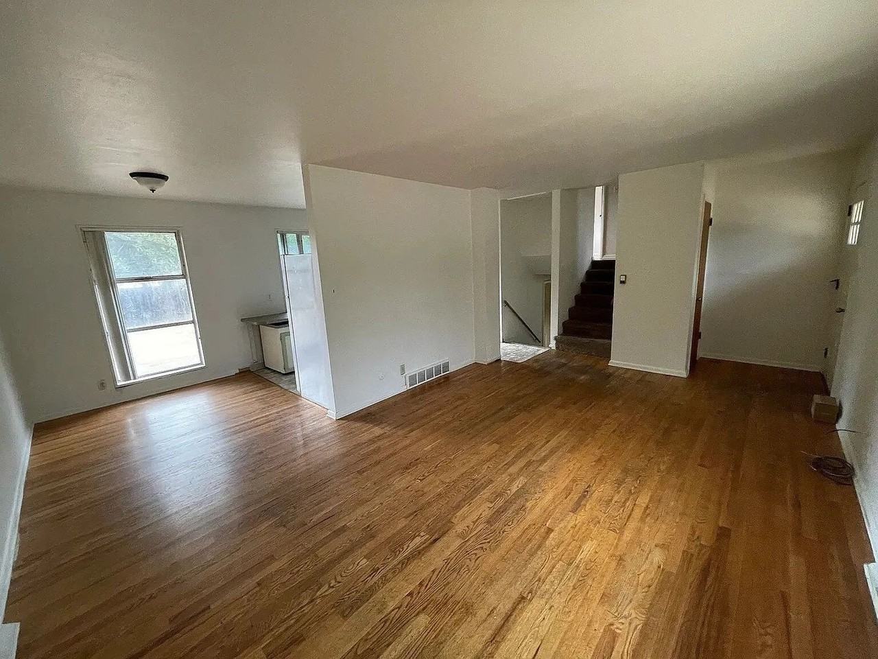 4464 Hamilton Ct - Photo 2 of 13