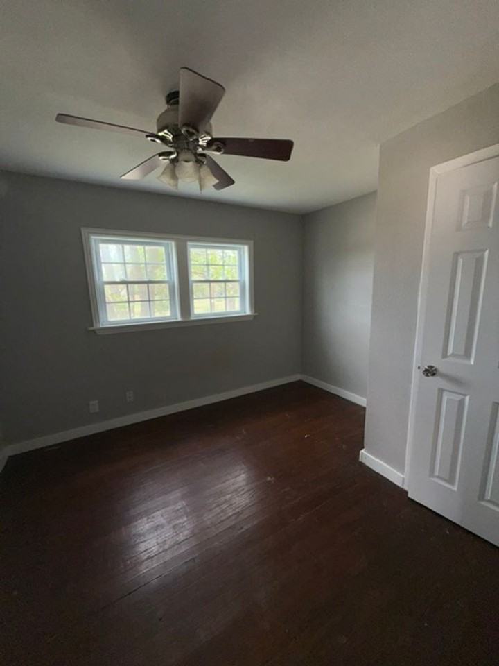 602 E North 15th St - Photo 4 of 12