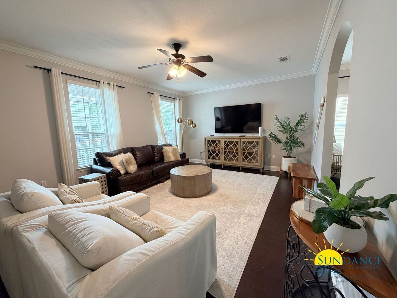 137 Golf Villa Dr - Photo 3 of 48