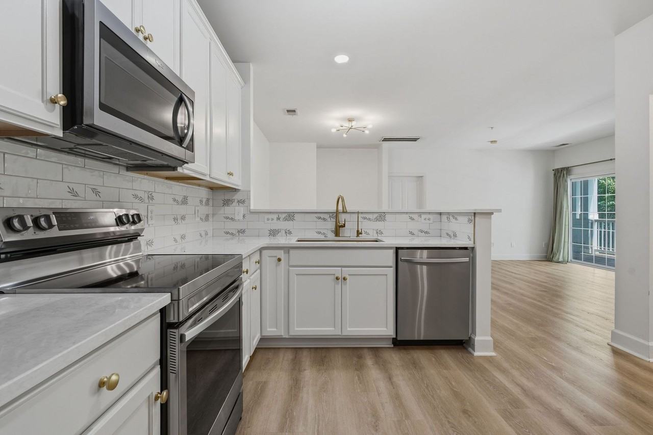 4846 Bevendean Dr #C9 - Photo 4 of 28