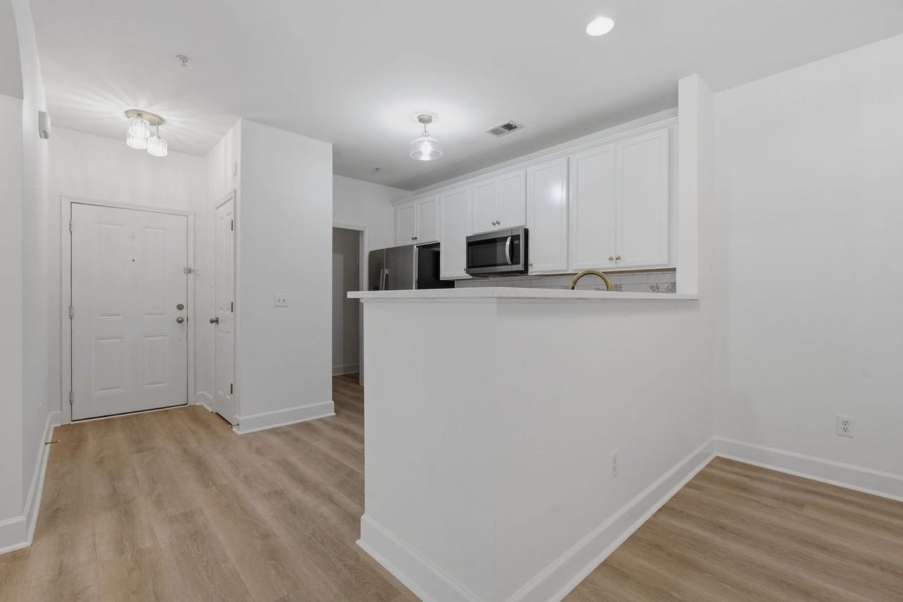 4846 Bevendean Dr #C9 - Photo 5 of 28