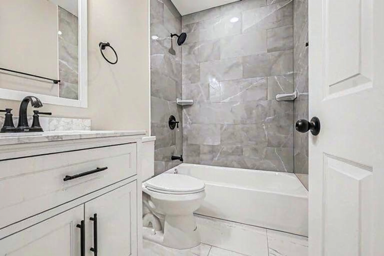 615 N Calhoun St #1 - Photo 4 of 18