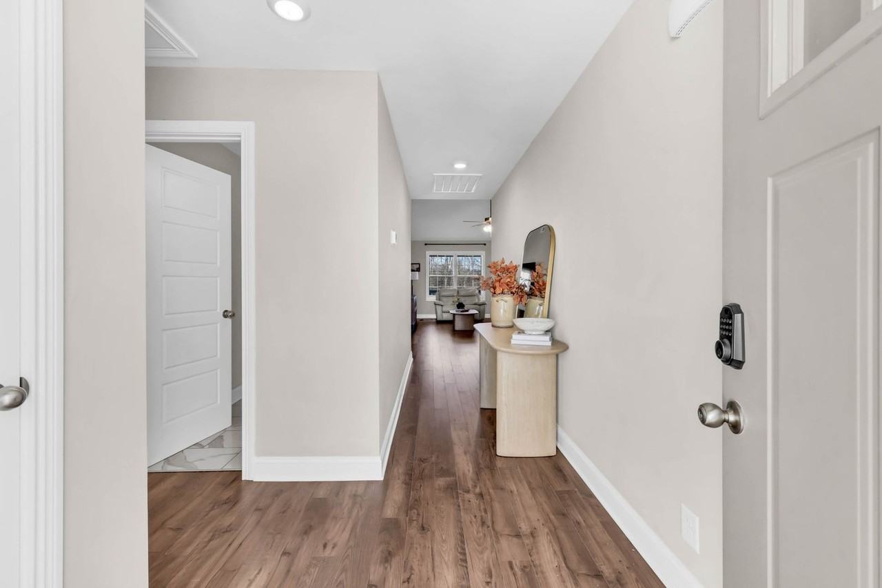 533 Lucky Ln - Photo 6 of 19
