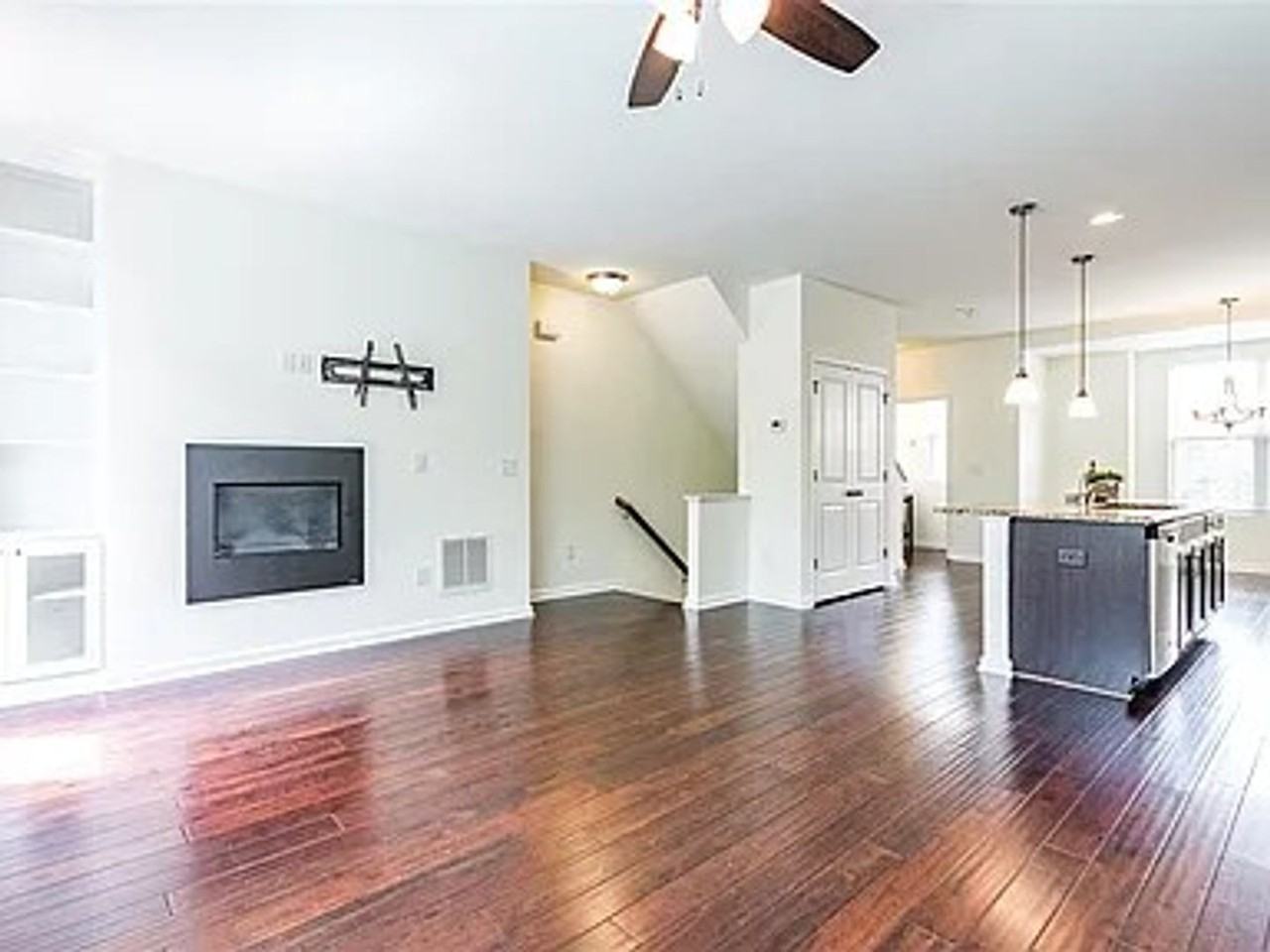 3917 Brokenshire St - Photo 2 of 5