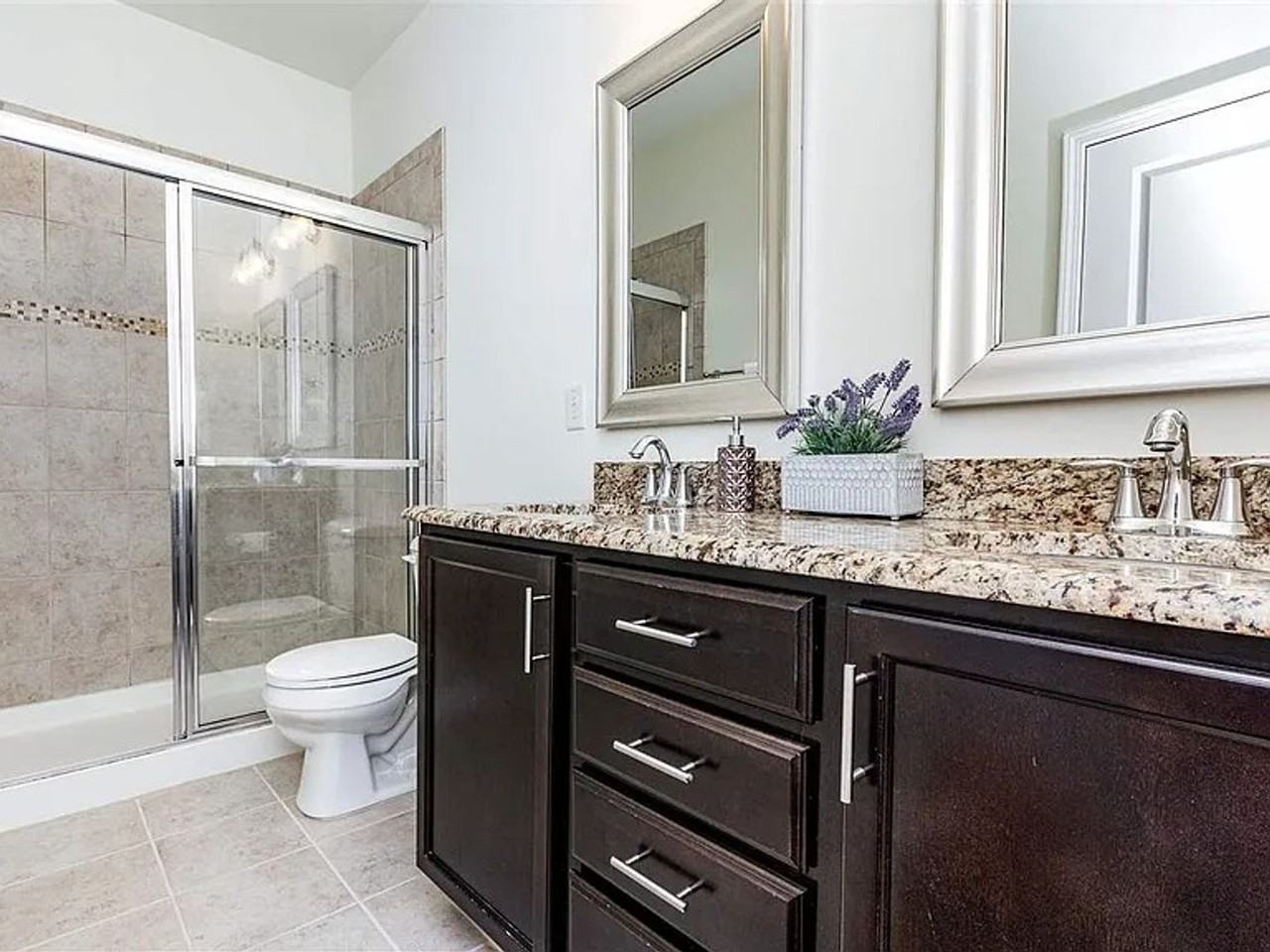 3917 Brokenshire St - Photo 4 of 5