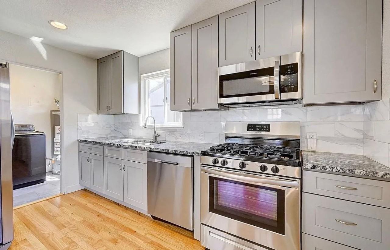 5190 E 33rd Ave - Photo 3 of 13