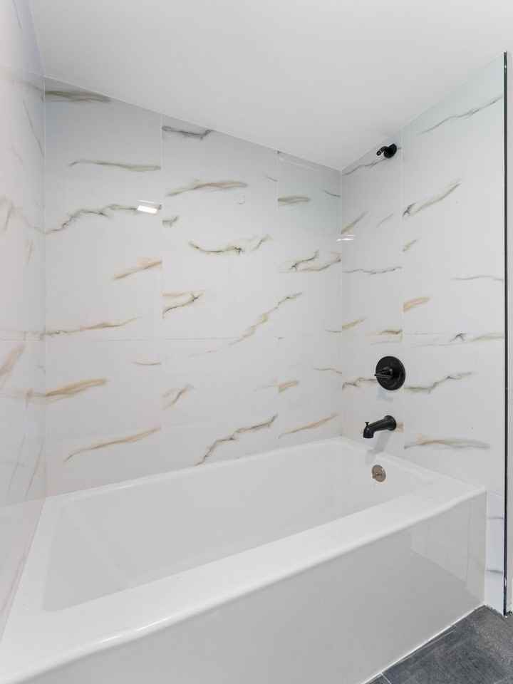 1101 Marne Hwy - Photo 7 of 23