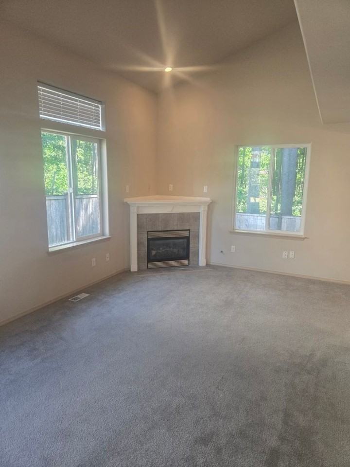22463 Se 244th St - Photo 5 of 32