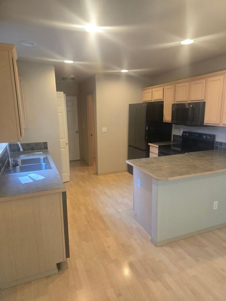 22463 Se 244th St - Photo 6 of 32