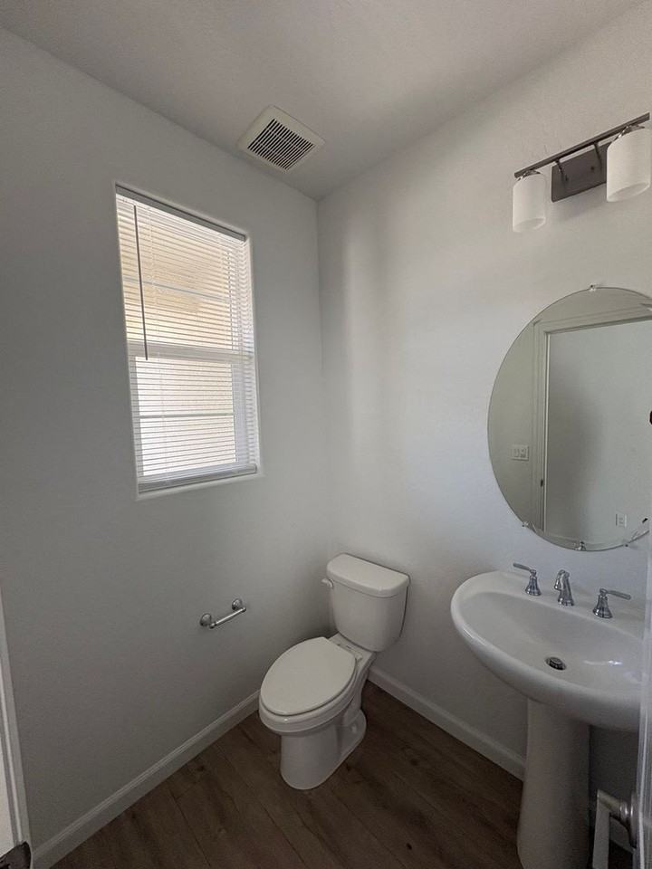 1011 W Payson Ave - Photo 5 of 17