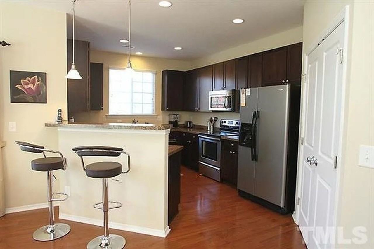 1918 Whirlaway Ct - Photo 4 of 17