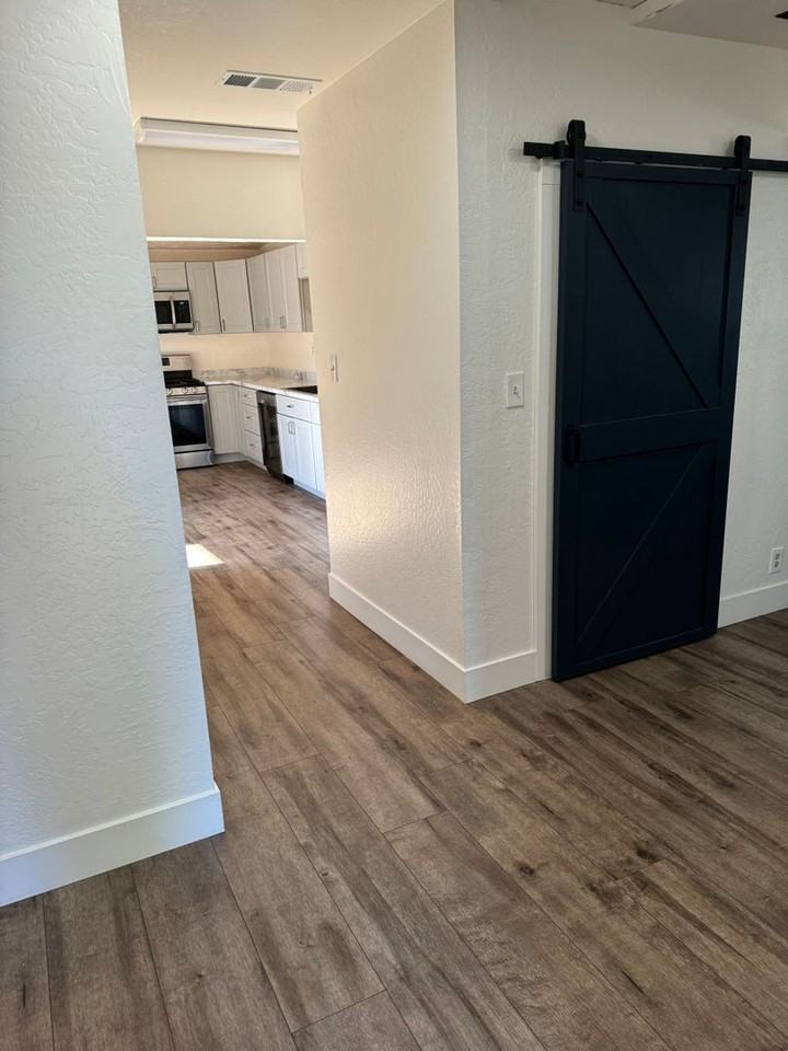 2066 Placer St - Photo 3 of 14