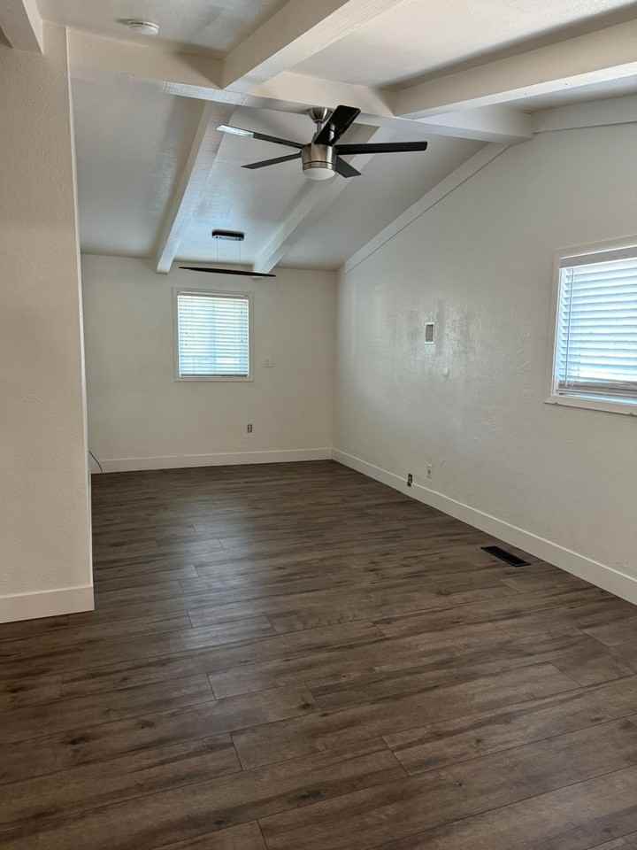 2066 Placer St - Photo 4 of 14