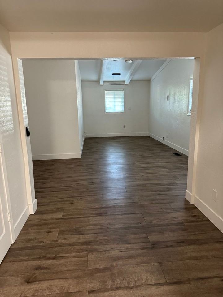 2066 Placer St - Photo 5 of 14