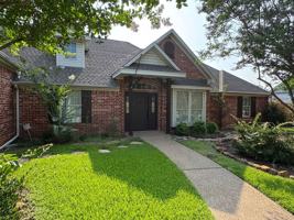 featured image of 4112 Evergreen Cir