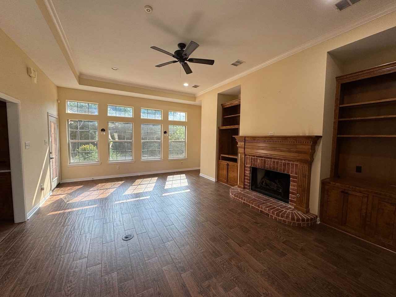 4112 Evergreen Cir - Photo 4 of 16