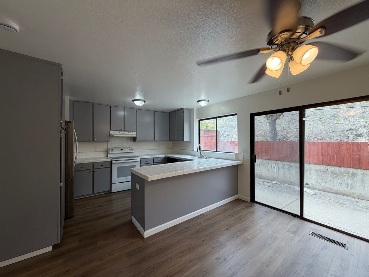 4755 Snow Dr - Photo 3 of 8