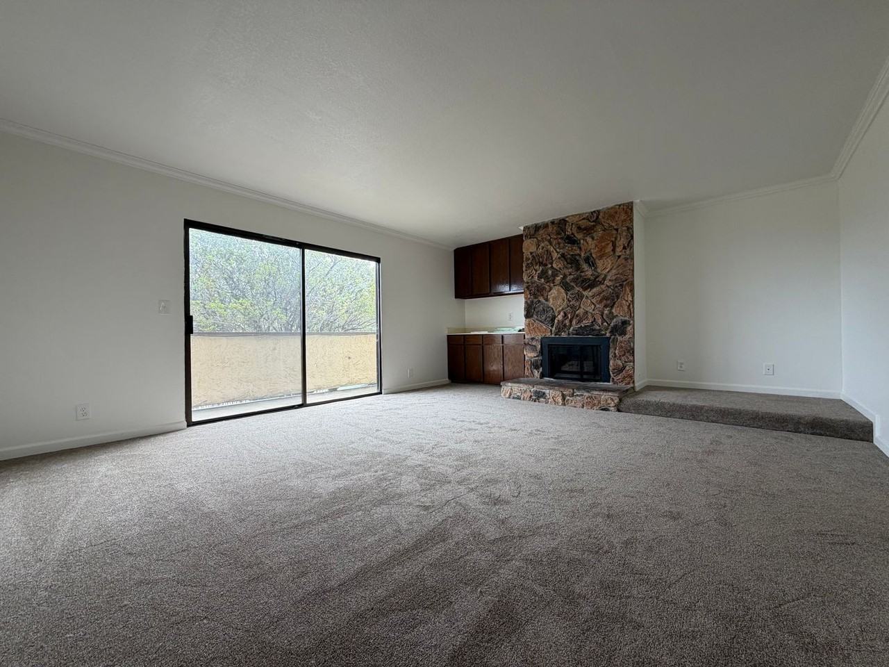4755 Snow Dr - Photo 4 of 8