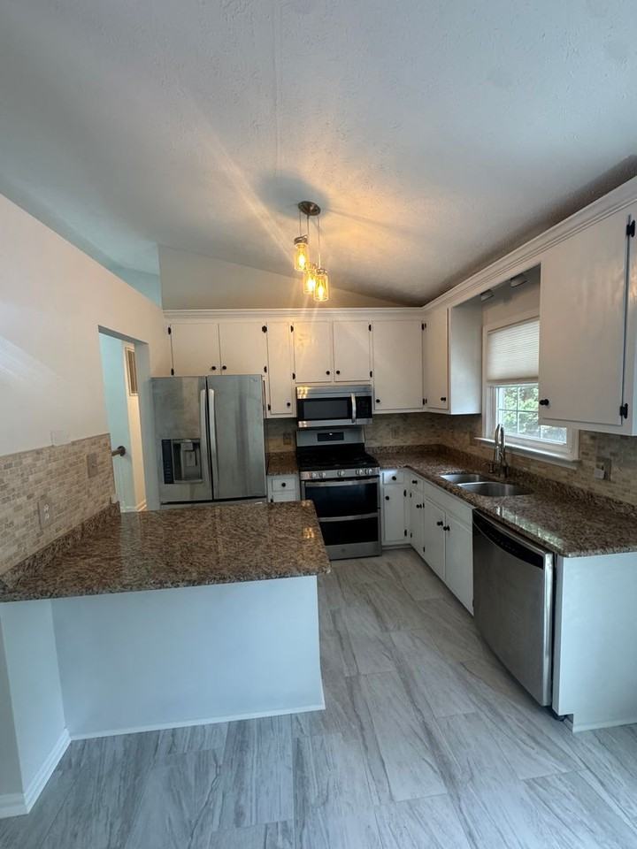 74 Clarion Dr - Photo 7 of 17