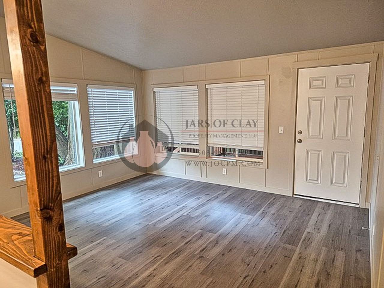 315 Sw Twin Oaks Cir #29 - Photo 3 of 10