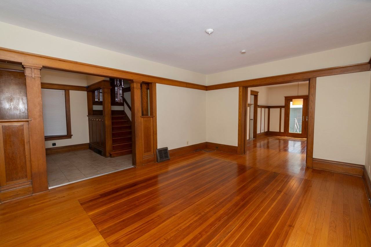 1106 Woodward Ave - Photo 7 of 36