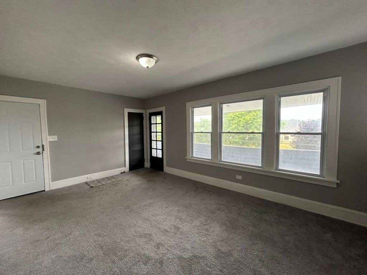 13616 Coit Rd - Photo 3 of 36