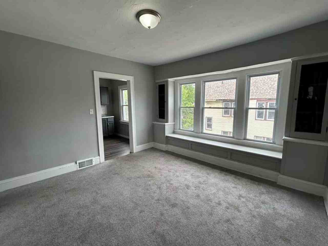 13616 Coit Rd - Photo 4 of 36