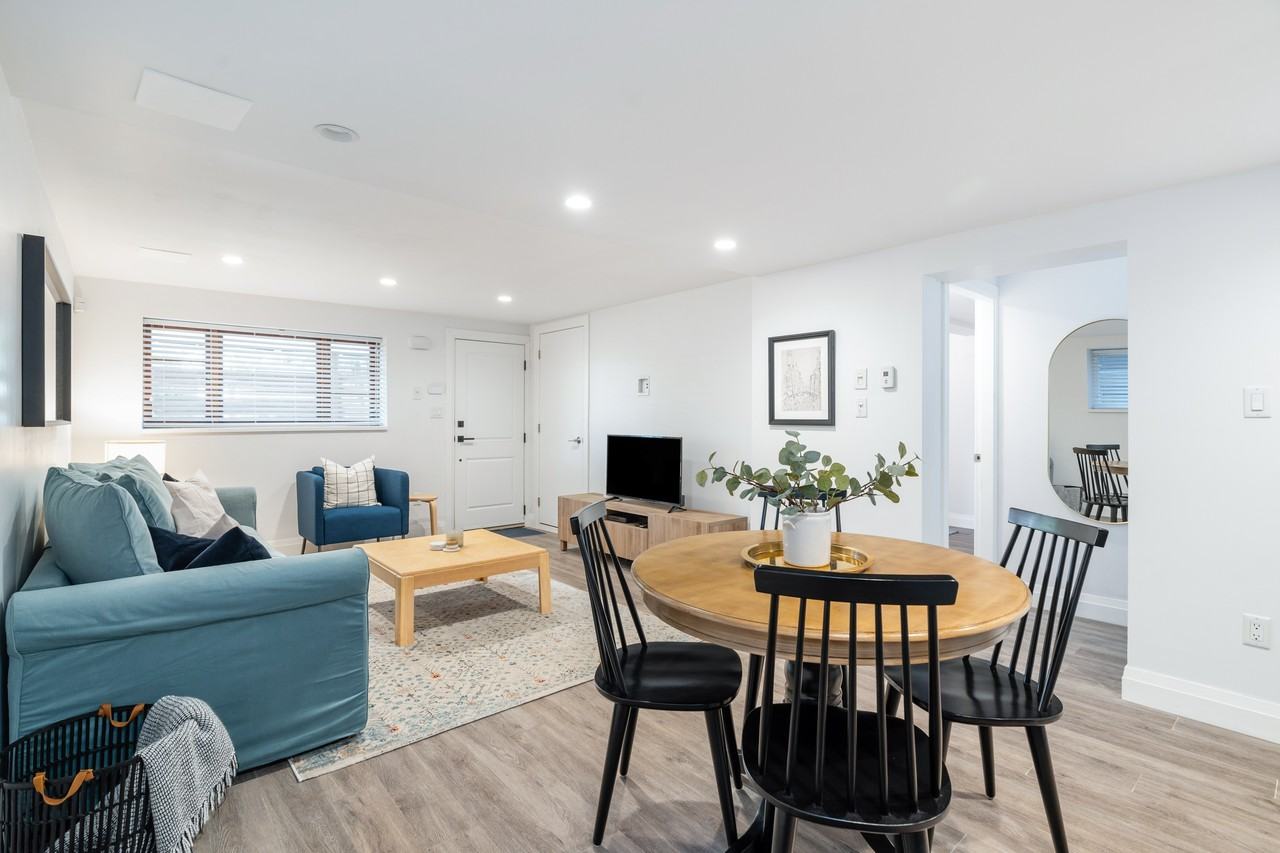 2621 East 5th Avenue - Photo 4 of 19