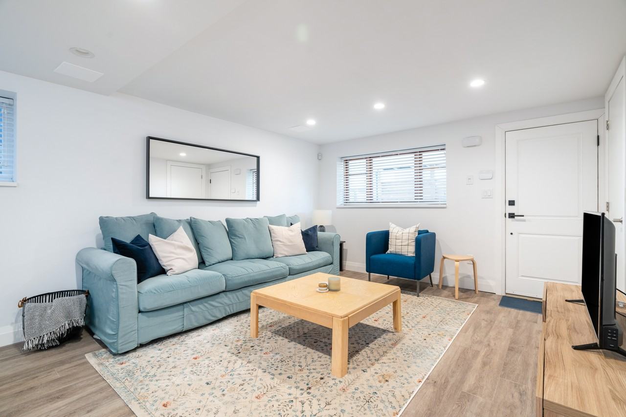2621 East 5th Avenue - Photo 6 of 19