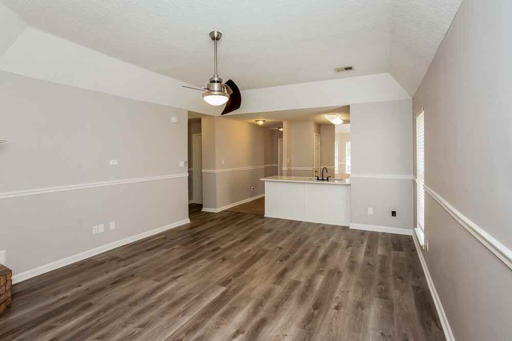 6775 Kirkland Cv - Photo 4 of 13